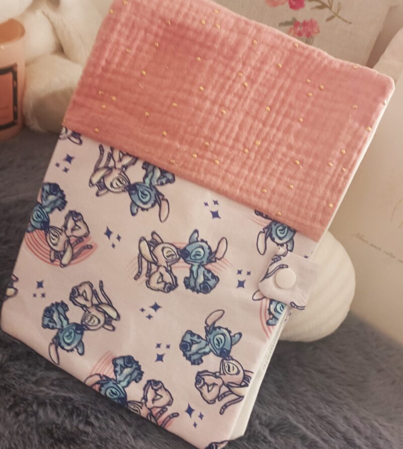 Carnet de Santé Stitch Rose